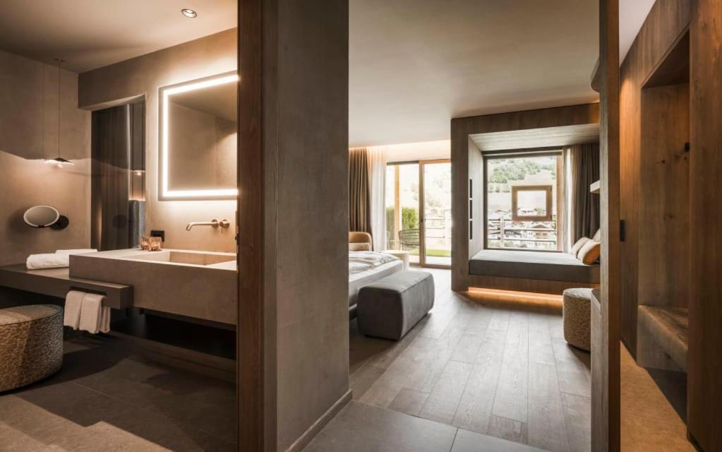 Excelsior Dolomites Life Resort San Vigilio Di Marebbe Ngoại thất bức ảnh